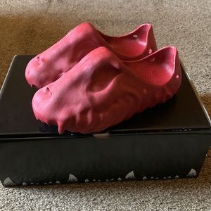 Brand New KITO Wares Fossil-X Jag Runner Red October Bones Shoes, Men's (Size 7)